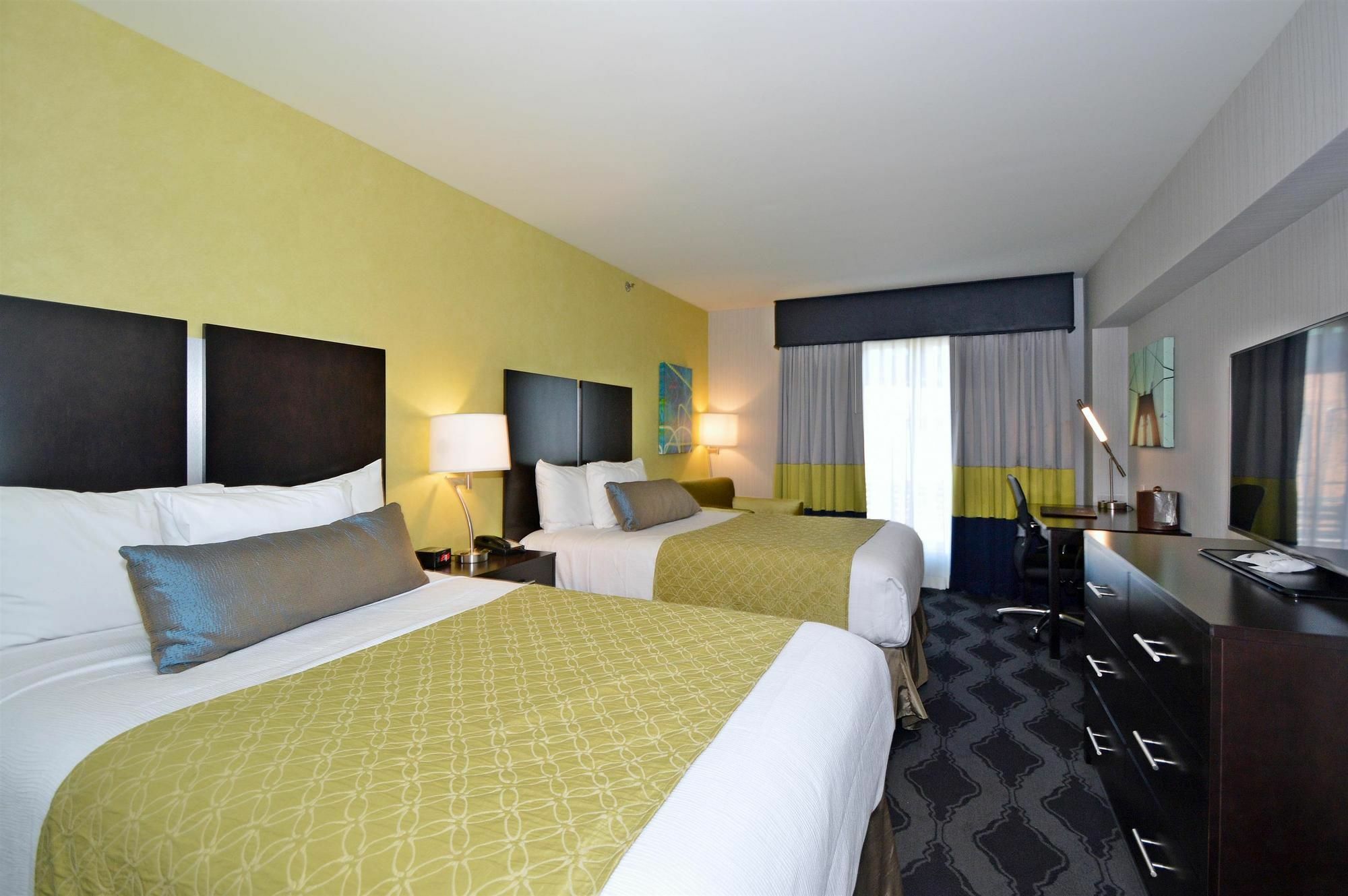 Best Western Plus Laguardia Airport Hotel Queens New York Bagian luar foto