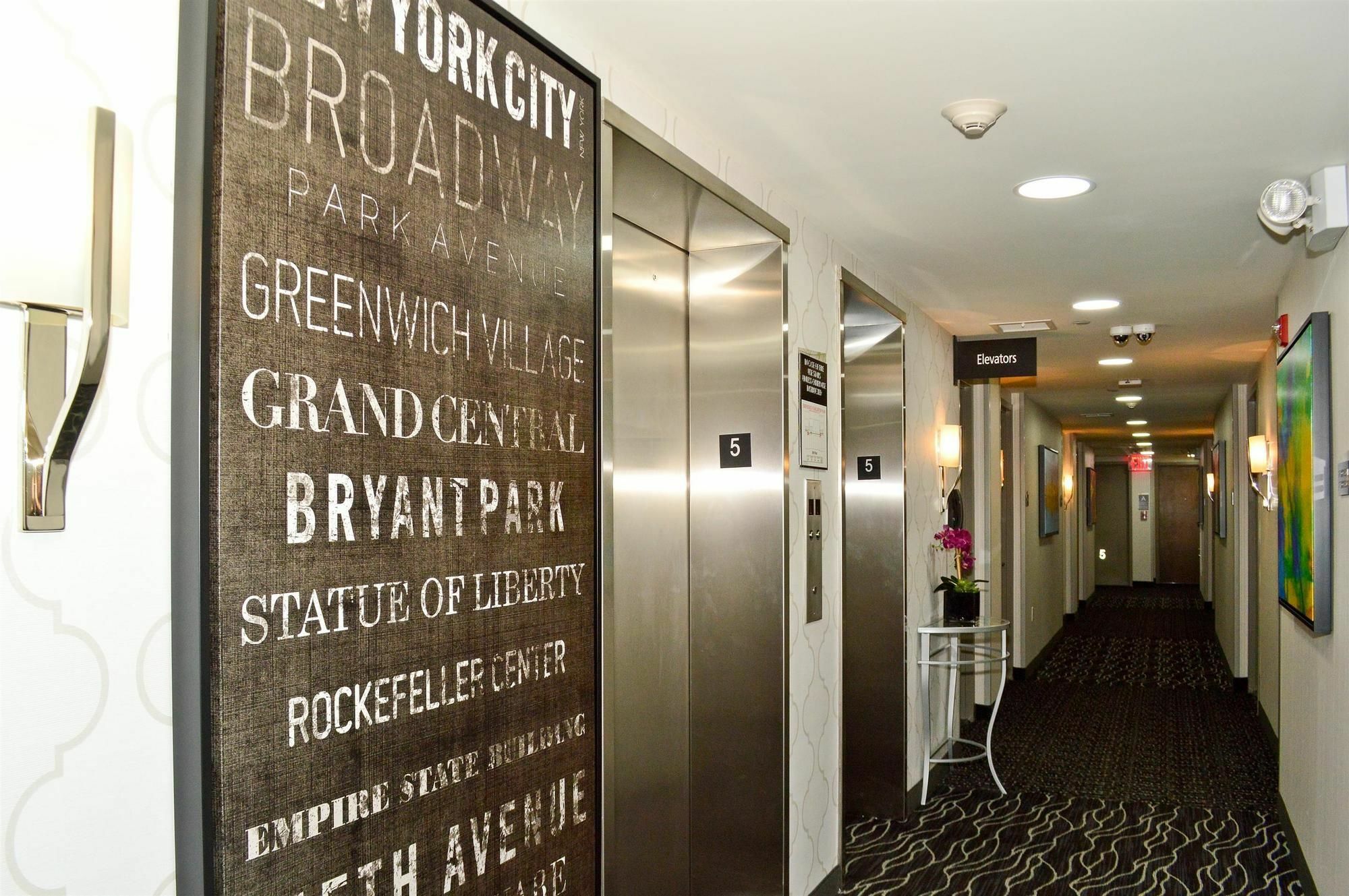 Best Western Plus Laguardia Airport Hotel Queens New York Bagian luar foto
